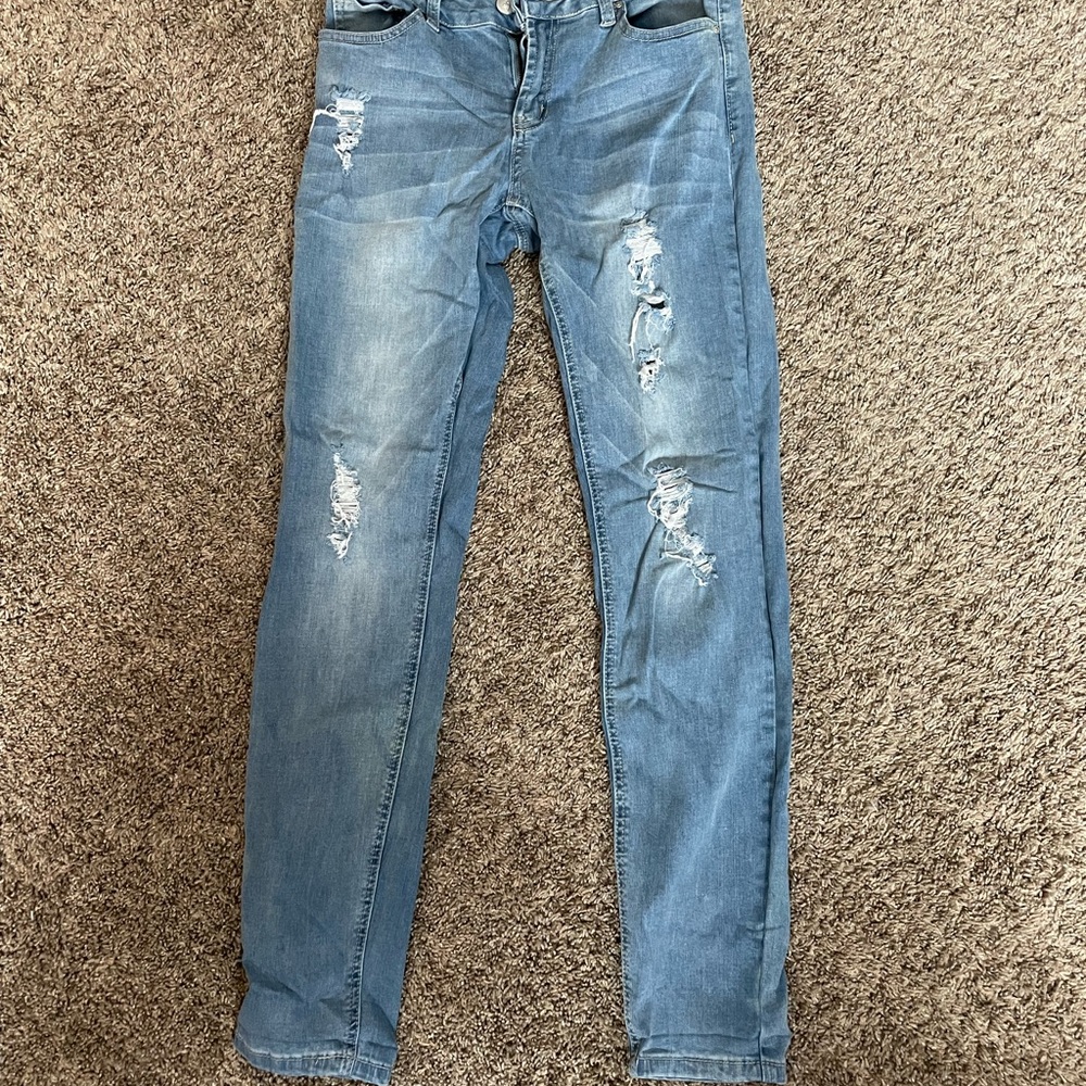 Distress Skinny Jeans